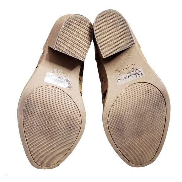 Qupid Tobin Tan Caged Ankle Heeled Booties - Picture 6 of 7